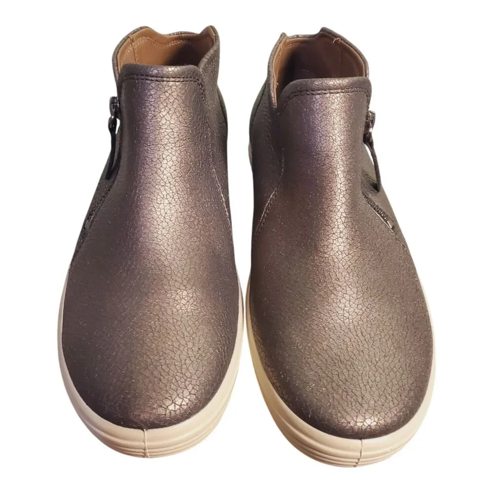 Ecco Soft 7 Low Cut Zip Bootie Shale Metallic Womens Size 9 Leather Sneaker Boot